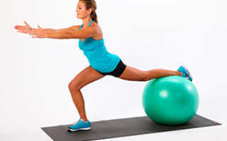 Занятия с фитболом для похудения бедер